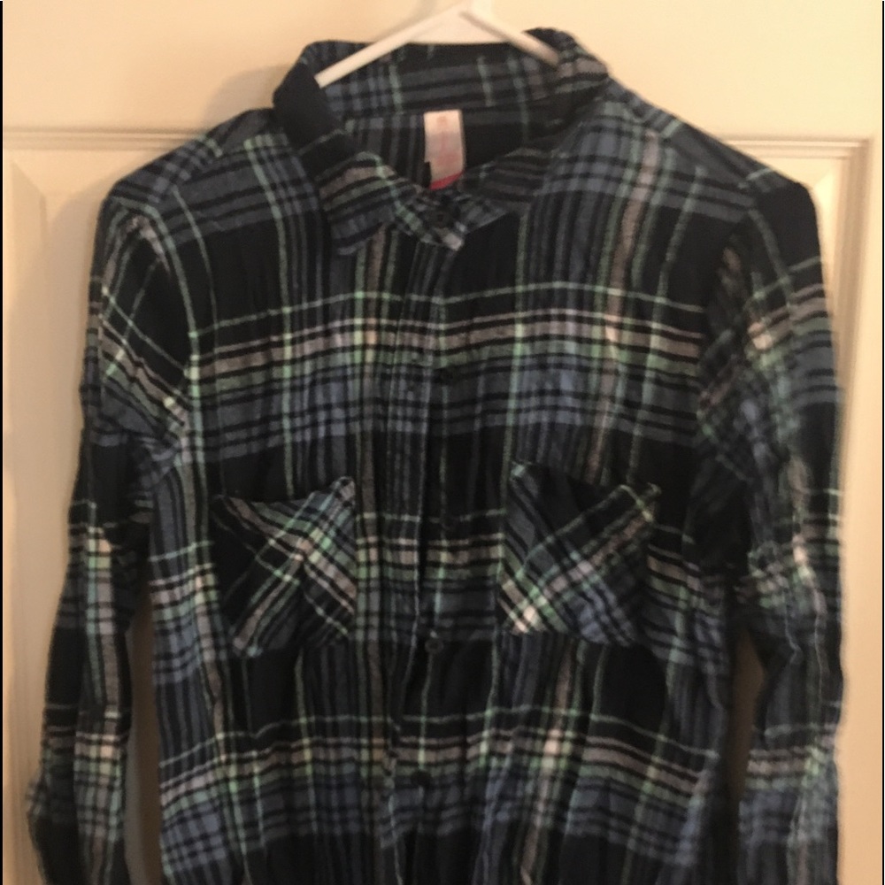No Boundaries flannel button up shirt